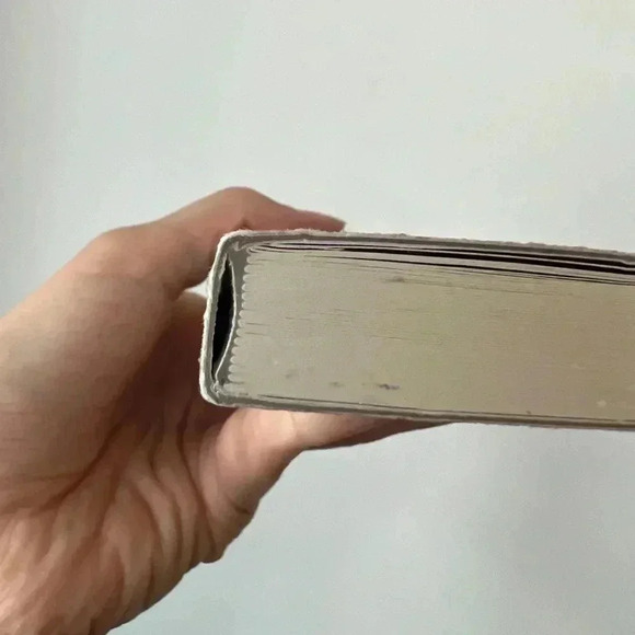 Cavallini & Co Black and Red Retro London Notebook Journal Vintage Vibe - Picture 4 of 8